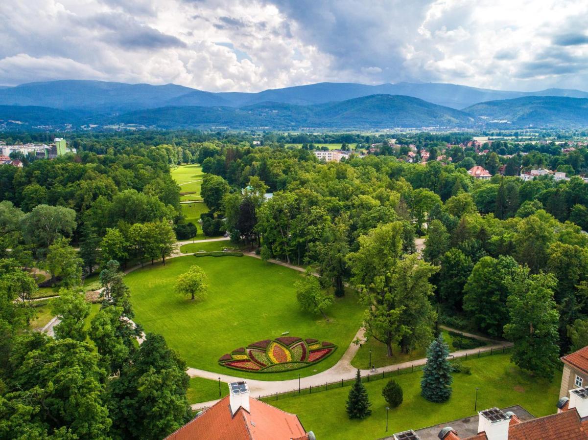 Apartament W Cieplicach Deluxe Jelenia Góra Eksteriør billede